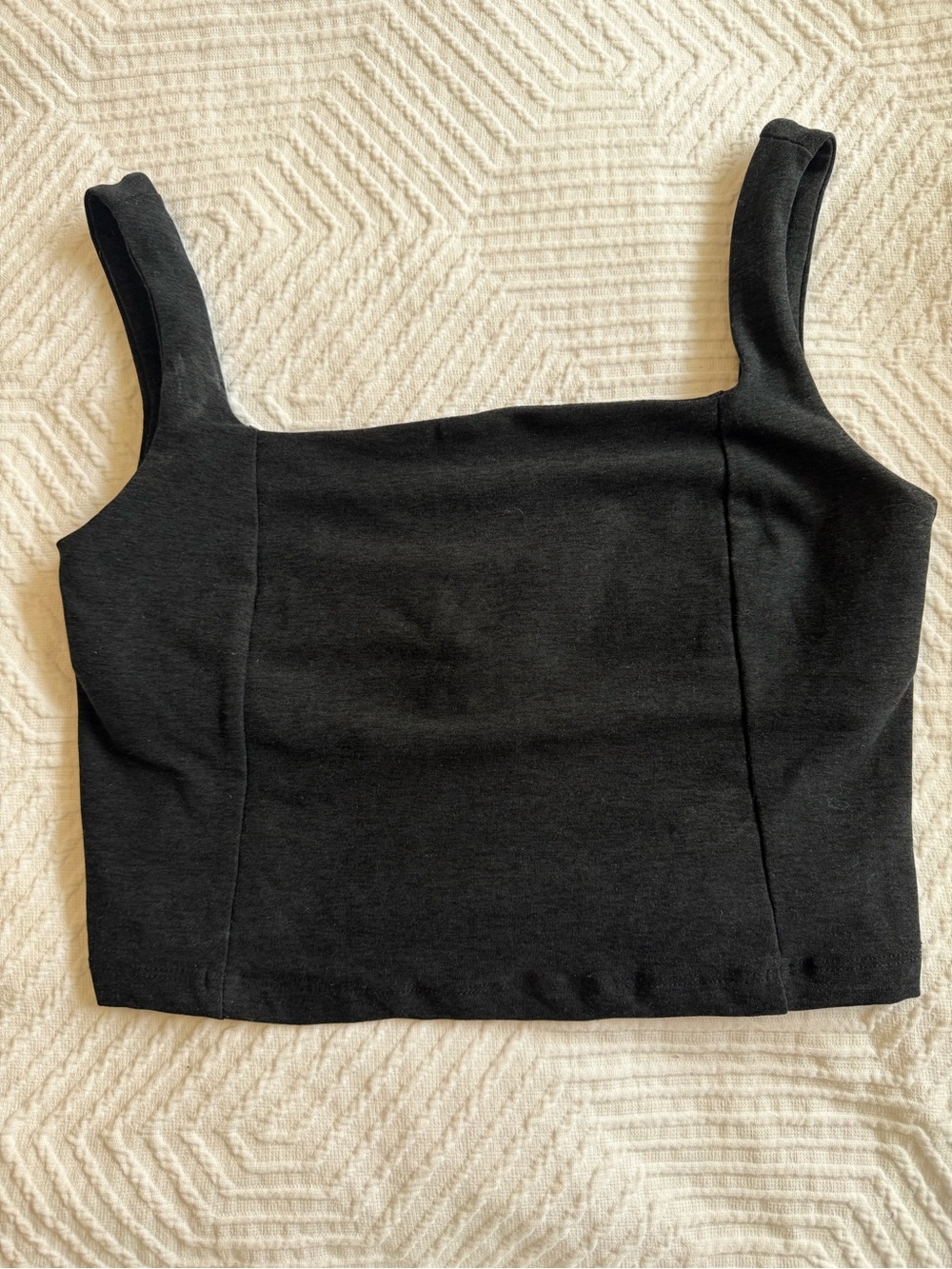 NWOT - Beyond Yoga - Black Square-Neck Crop Tank Bra